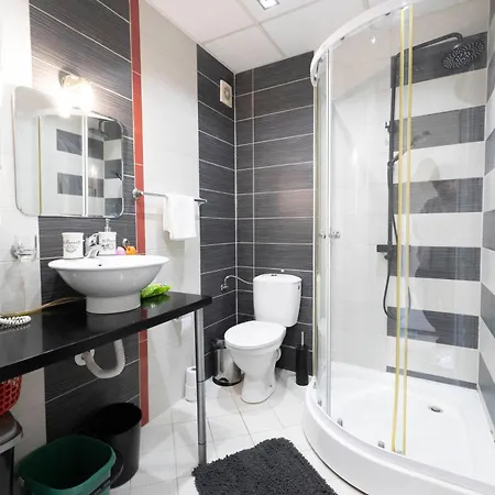 Apartment Reina Kamelia Garden