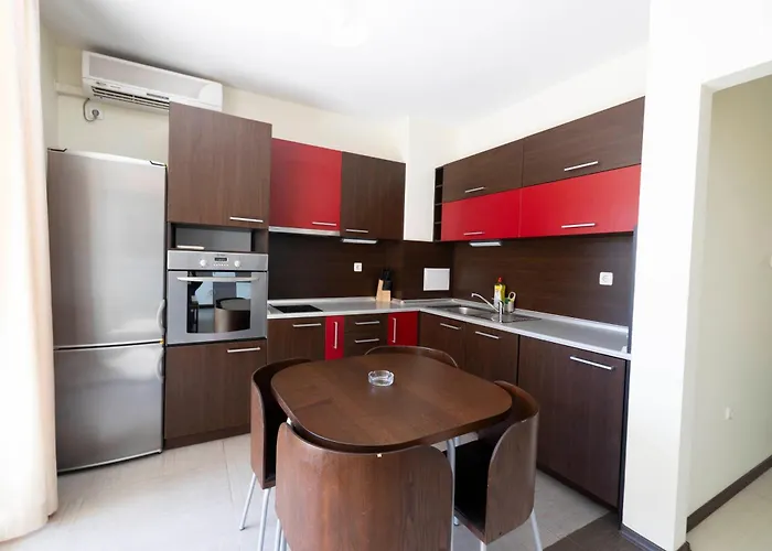 Reina Kamelia Garden Apartament *