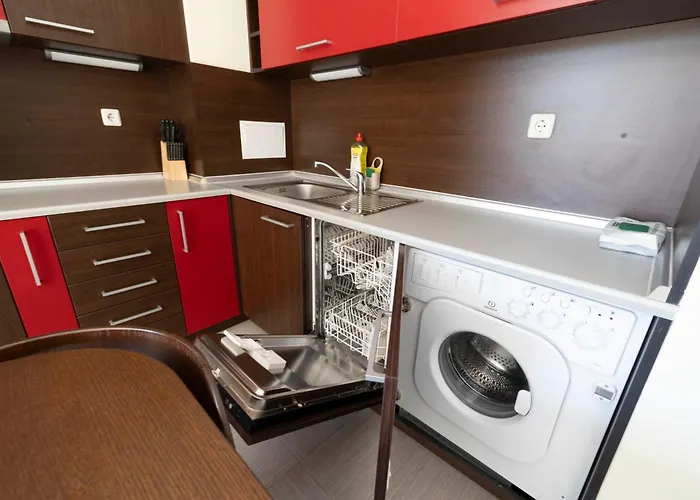 Reina Kamelia Garden Apartament